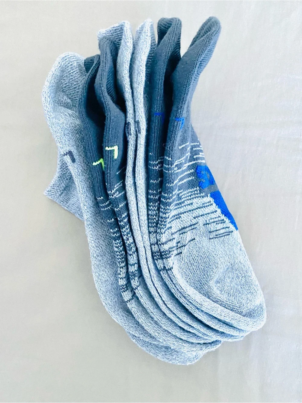 New👍🏽Adidas Bundle (4) Boys Low Ankle Moisture Wicking Socks SZ L (youth)